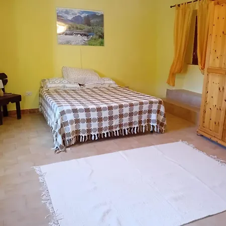 Charming Mountain Retreat In Pacentro, Italy Vakantiehuis Pacentro